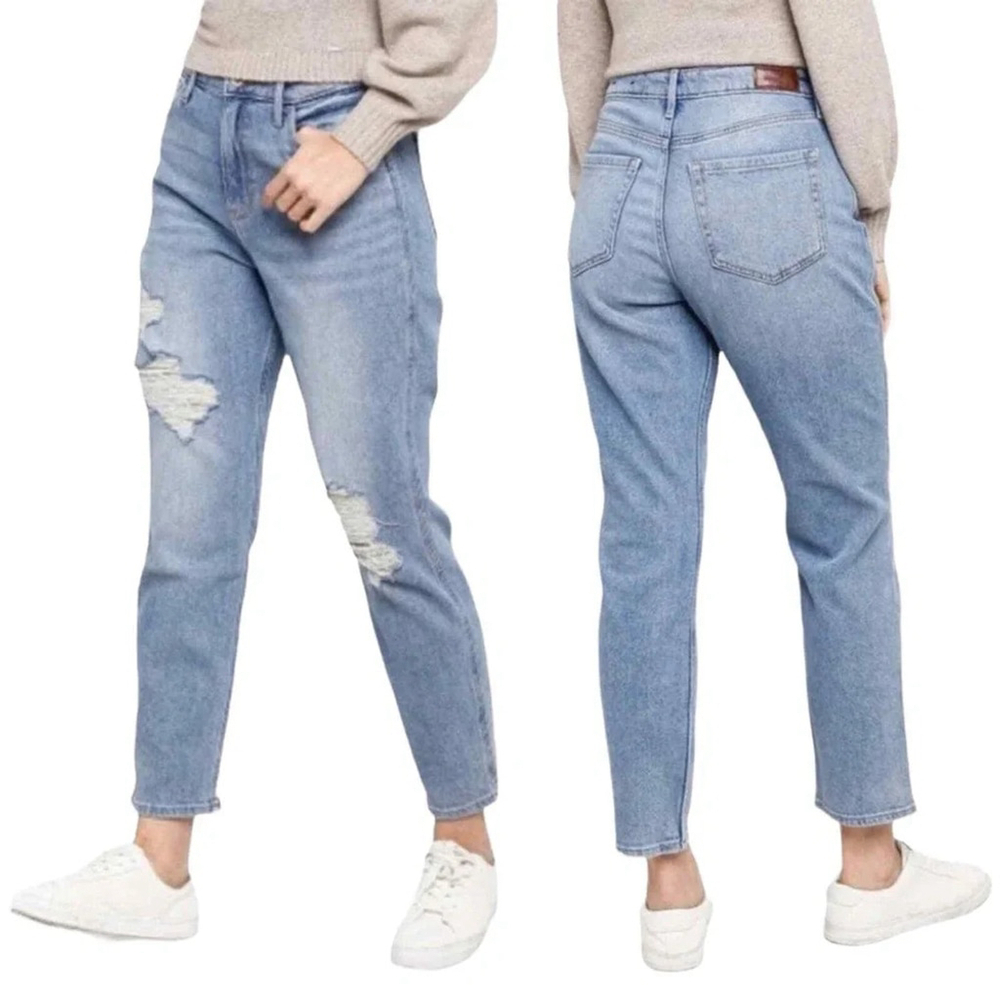 (NWOT) Hollister Ultra High Rise Ripped Mom Jeans – Vintage Stretch – Size 25